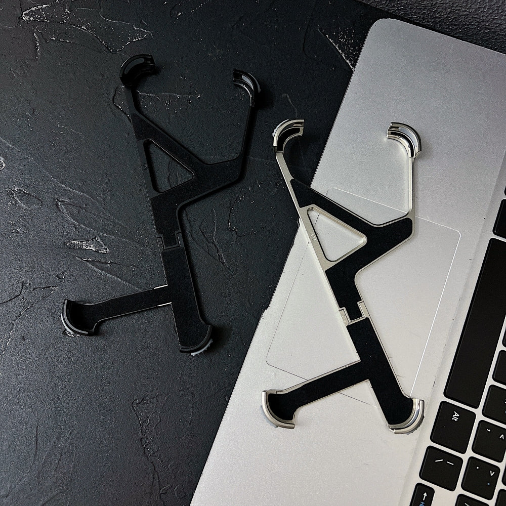 Geometric Metal Phone Case with Bracket Stand - iPhone 15 Pro